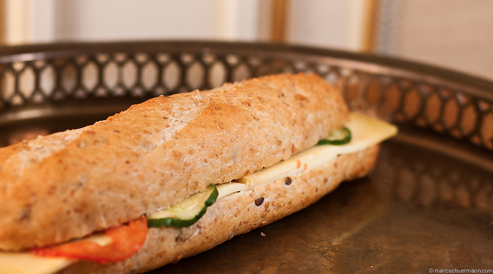 <h5>Mehrkornsandwich mit Käse</h5>