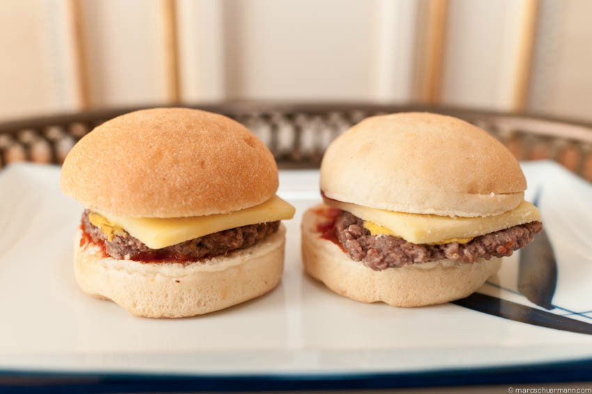 <h5>Mini Cheese Burger</h5>