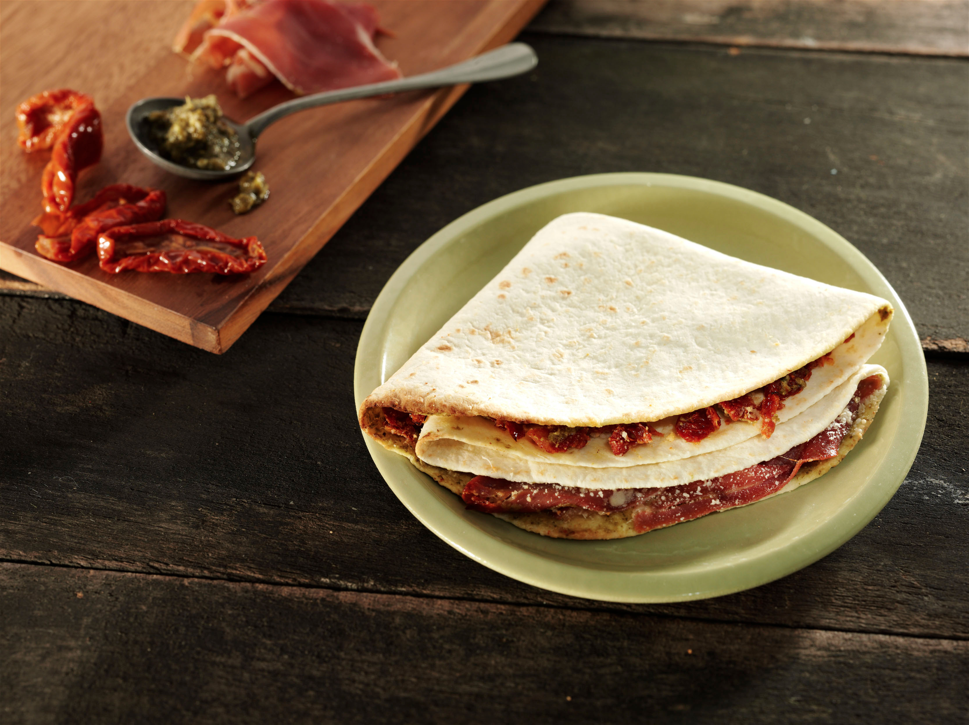 <h5>Piadini mit Rohschinken</h5>