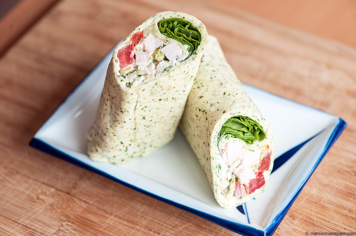 <h5>Chicken-Apfel-Wrap mit Spinat und Tomaten</h5>