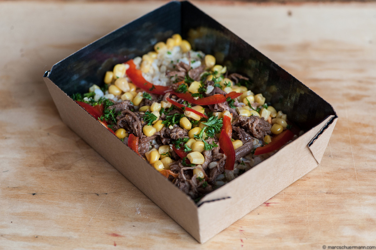 <h5>Reis mit Beef an einer pikanten Sauce</h5>