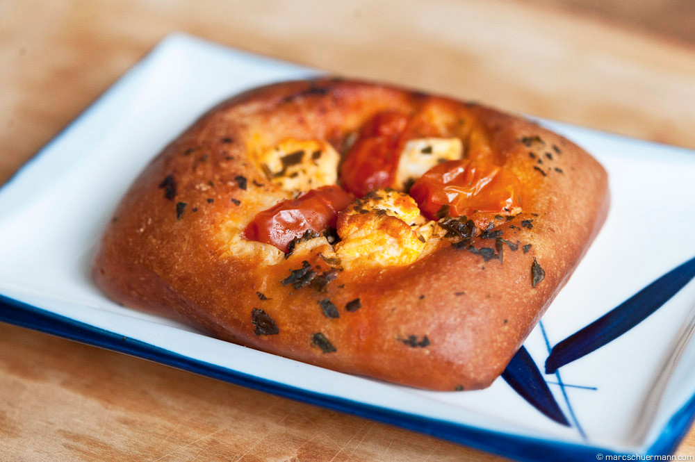 <h5>Butter-Brioche mit Feta</h5>